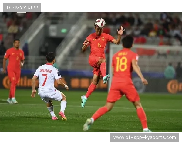 国足英勇喜获胜，晋级国际比赛半决赛，国足大赛