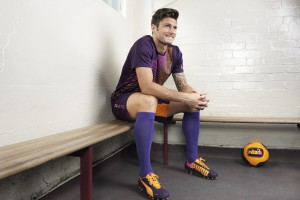 开云-女篮姑娘的坚守让人感动，女篮球队员的悲哀